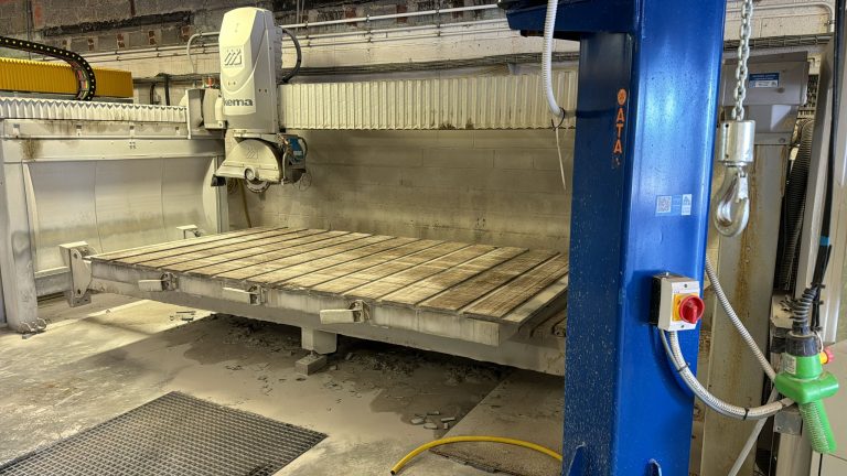 5 Axis Monoblock Bridge Saw Denver Skema Hitech 2011 — image 4