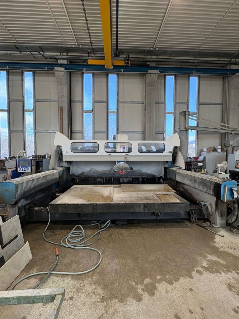 5-Axis Bridge Saw Thibaut TC650 (2010)